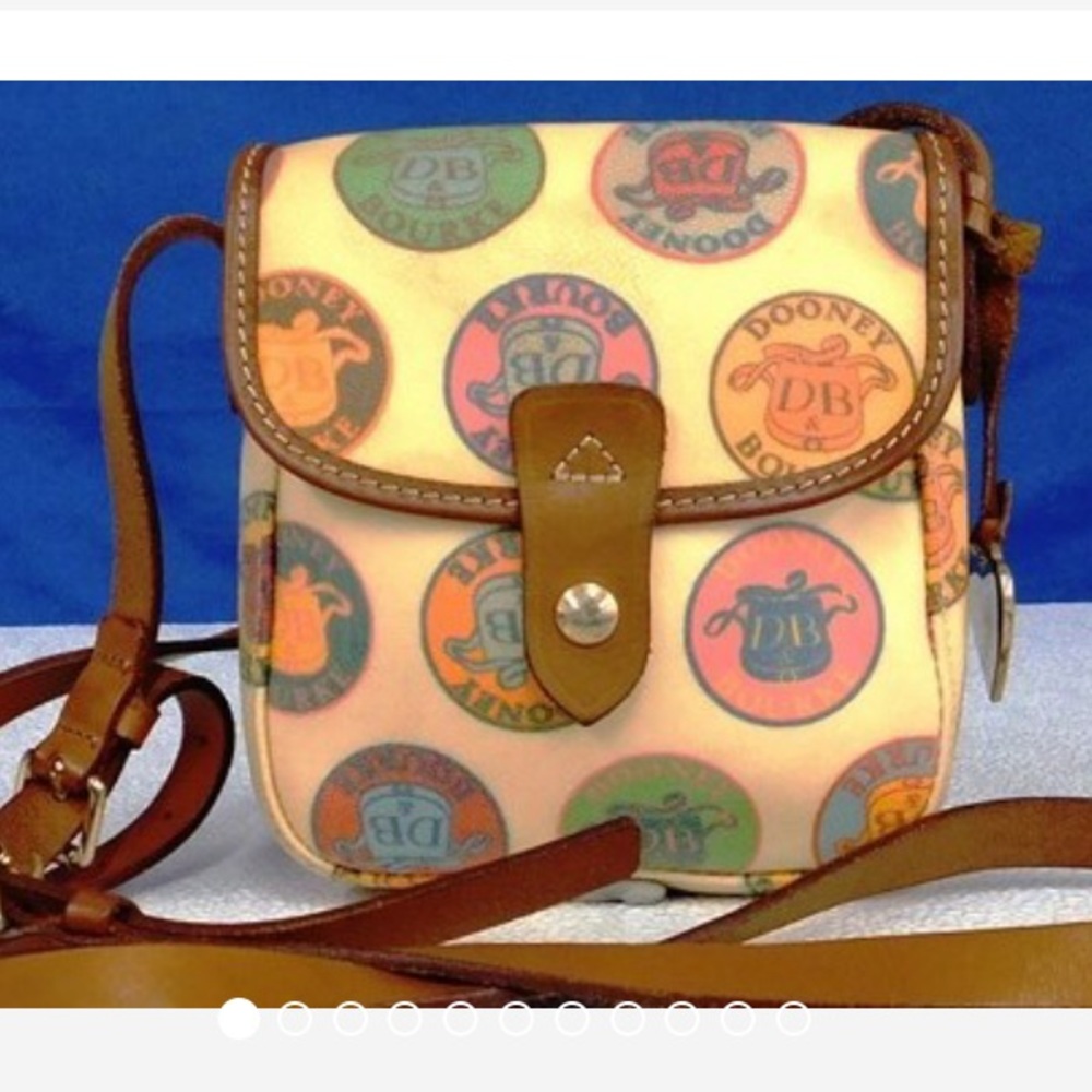 GUC Dooney Bourke Leather Emblem Crossbody Purse